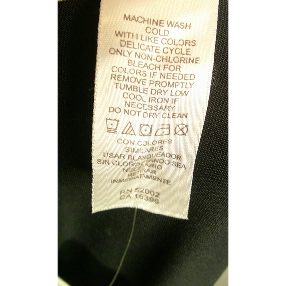 Liz Claiborne Woman Stretch 1X Black Short Sleeve V-neck Athletic Shirt NEW - Picture 8 of 10